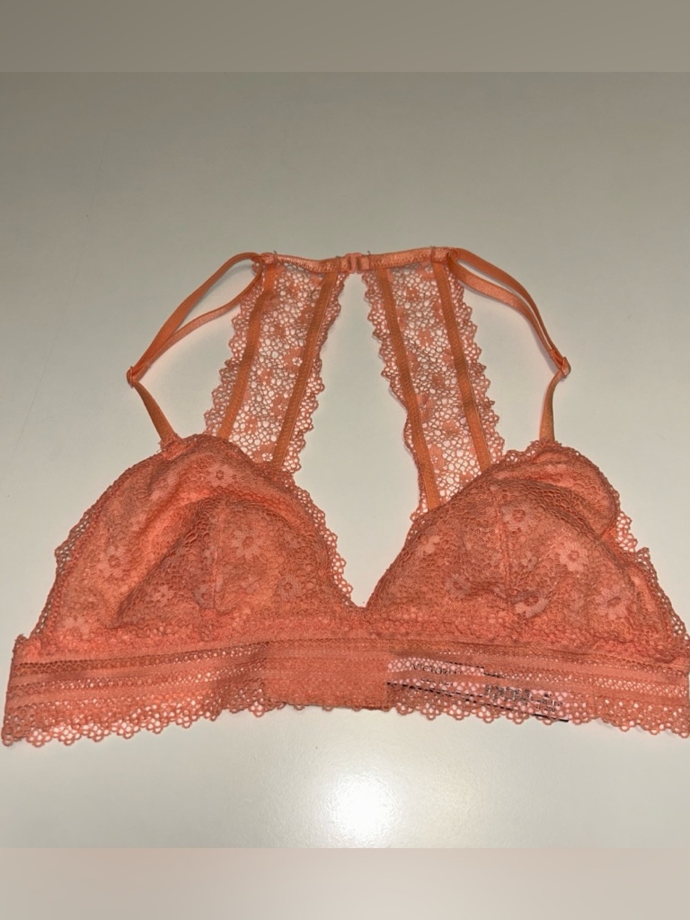 Victoria’s Secret coral Orange lace racer back bralette Medium NWOT